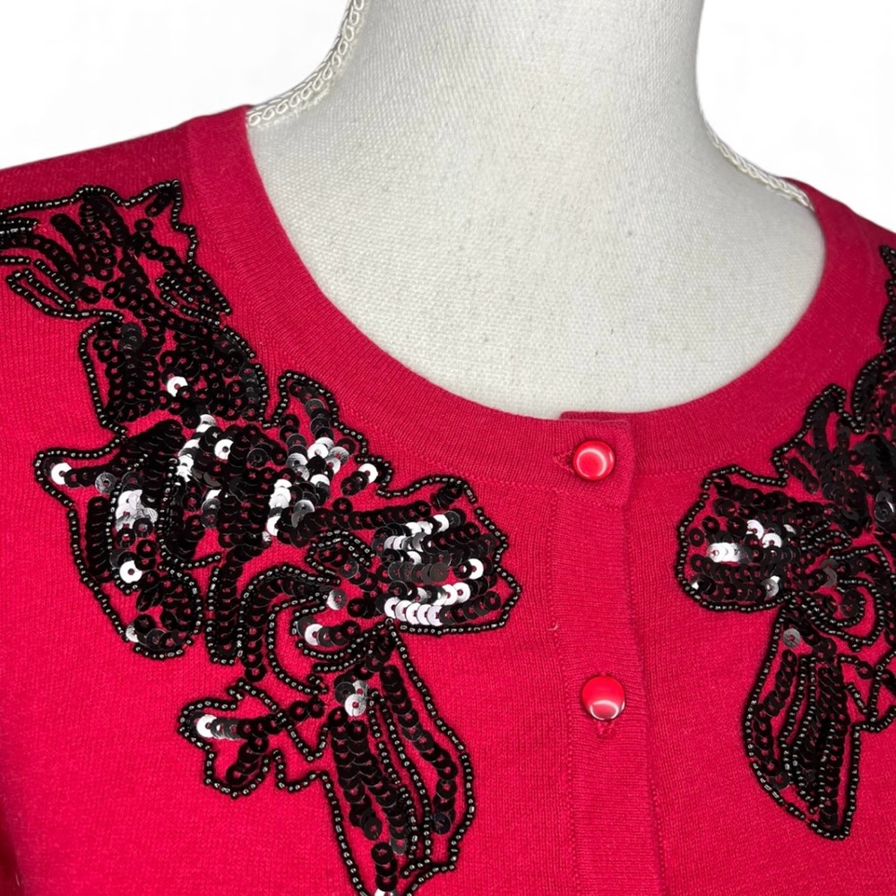 Cable & Gauge Red cardigan sweater with black sequin embellishment holiday retro - Picture 2 of 6